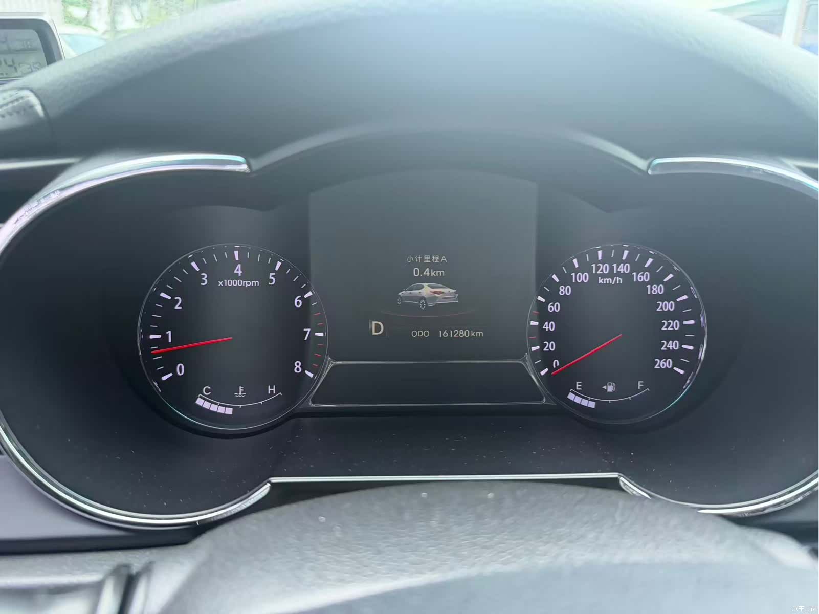 Kia K5, 2012 10