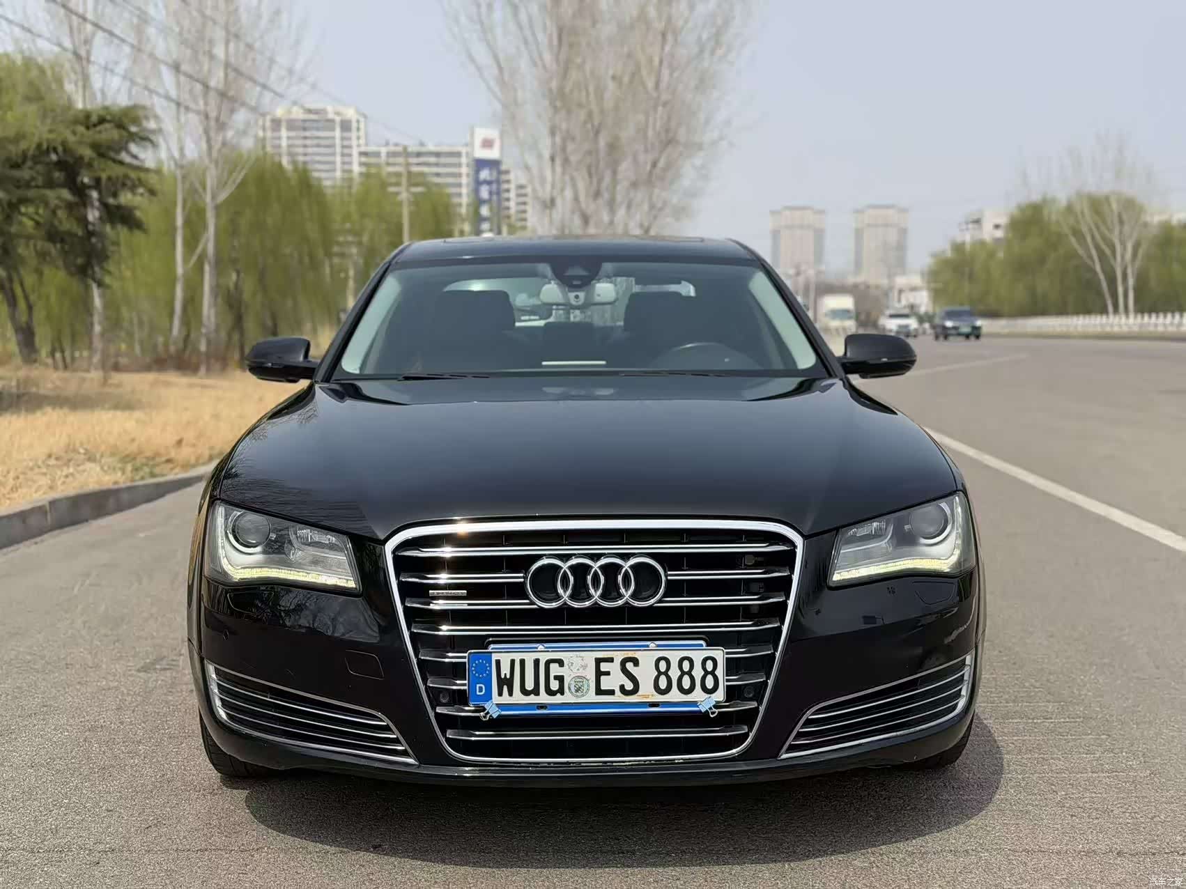 Audi A8L, 2013 1