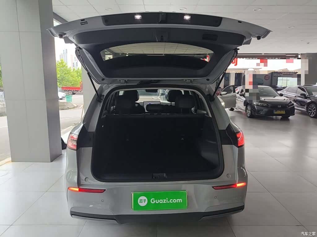 Geely Galaxy E5, 2025 19