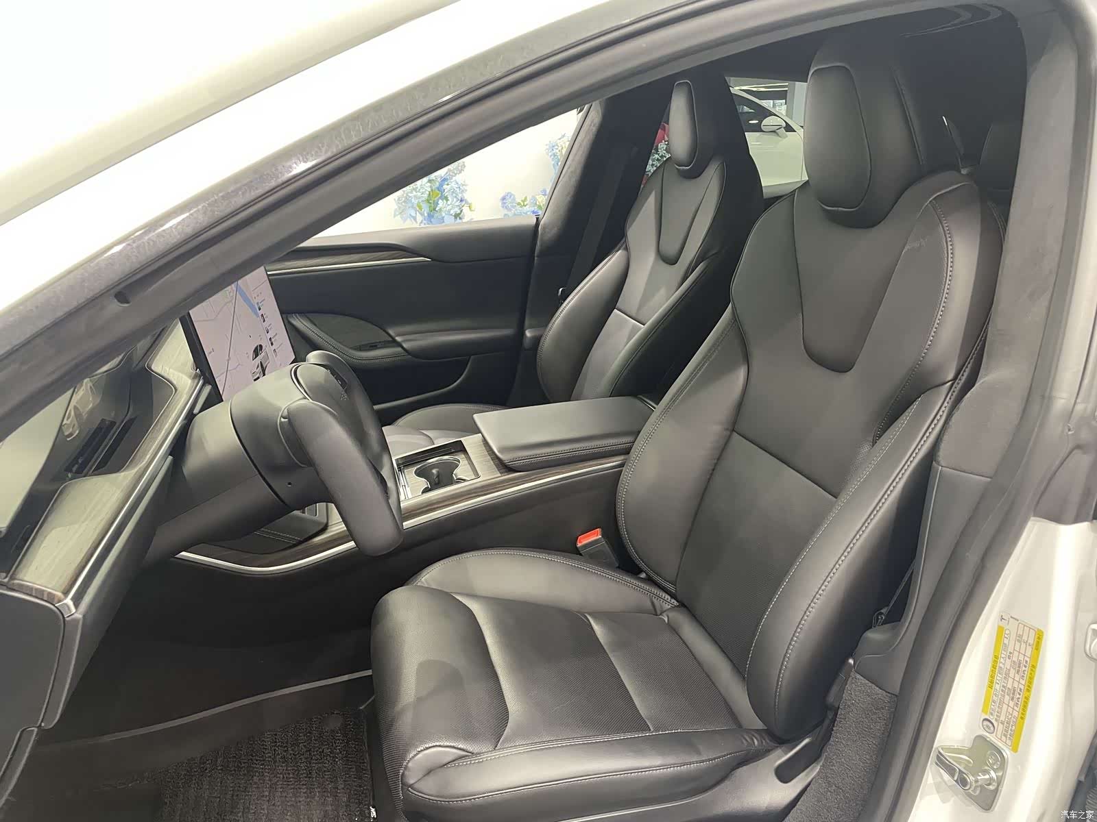 Tesla Model S, 2023 10