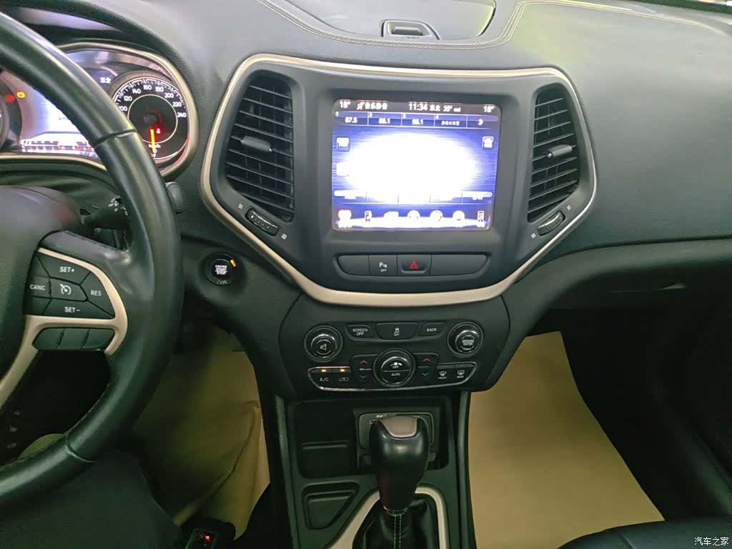 Jeep Cherokee, 2017 13