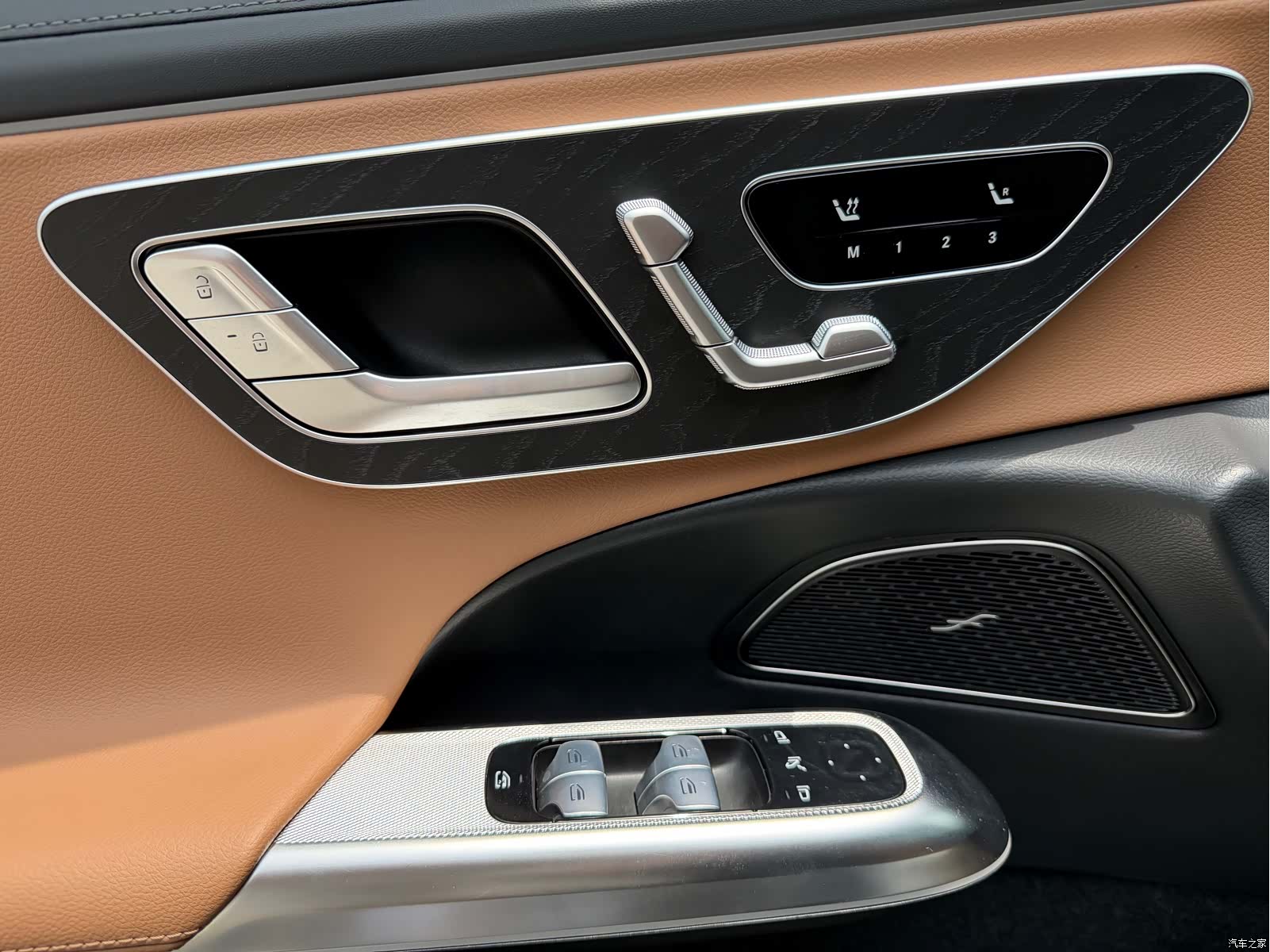 Mercedes-Benz E-Class, 2024 9
