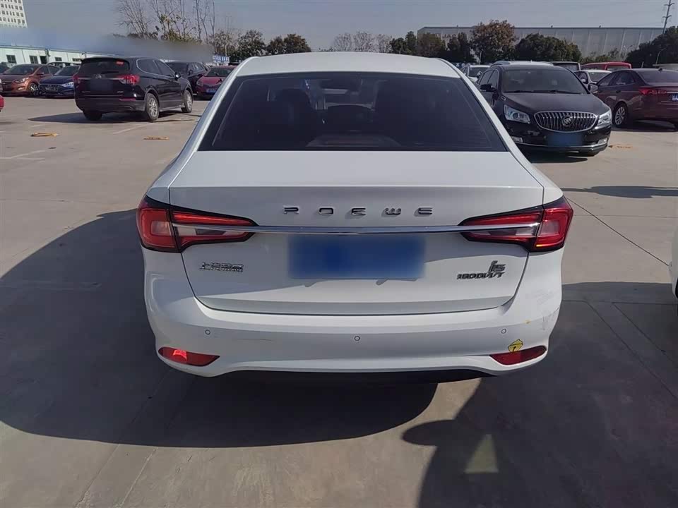 Roewe i5
