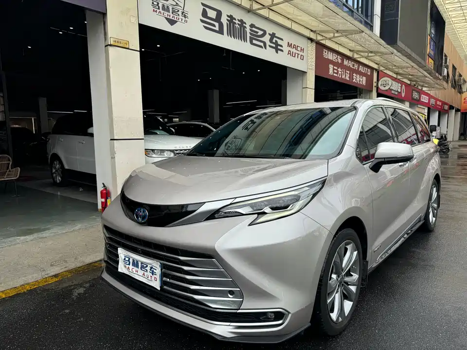 Toyota SIENNA