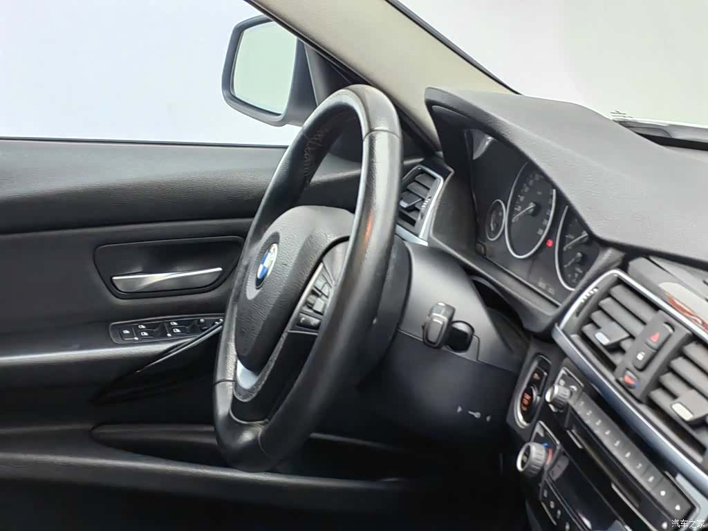 BMW 3 Series, 2016 22