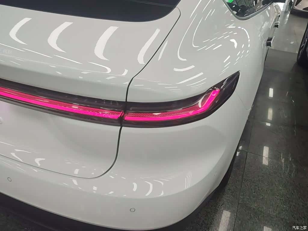 NIO ET7, 2022 8