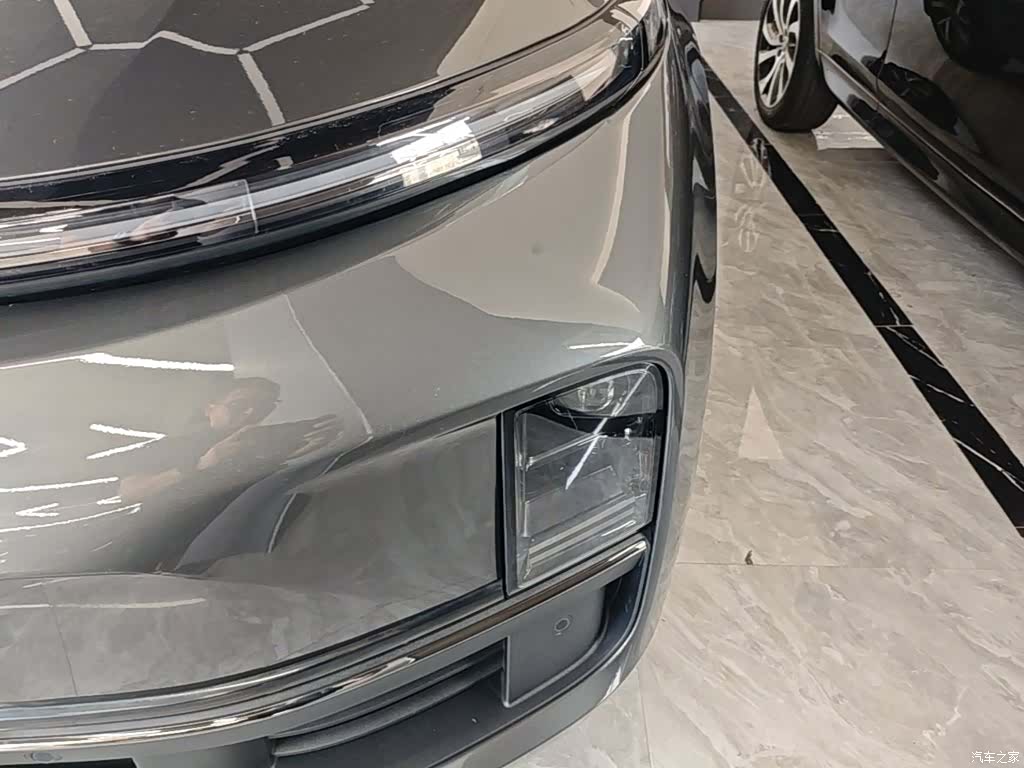 Li Auto L8, 2023 24