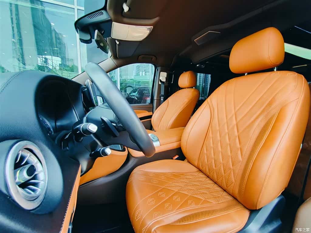 Mercedes-Benz 7, 2024 11