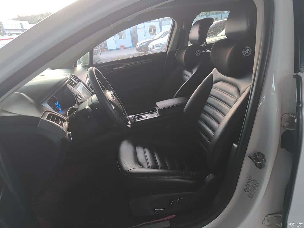 Ford Mondeo, 2017 16