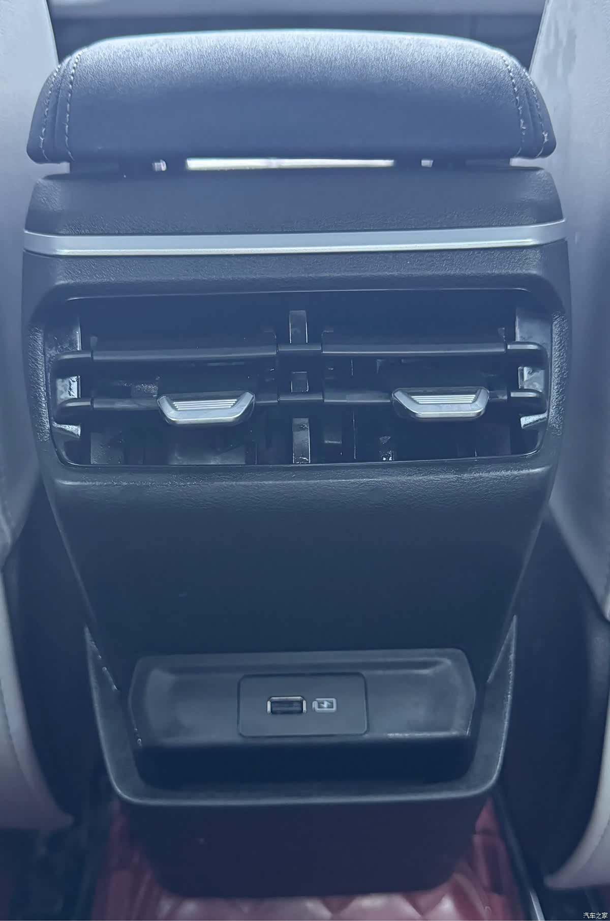 Geely Emgrand, 2022 13