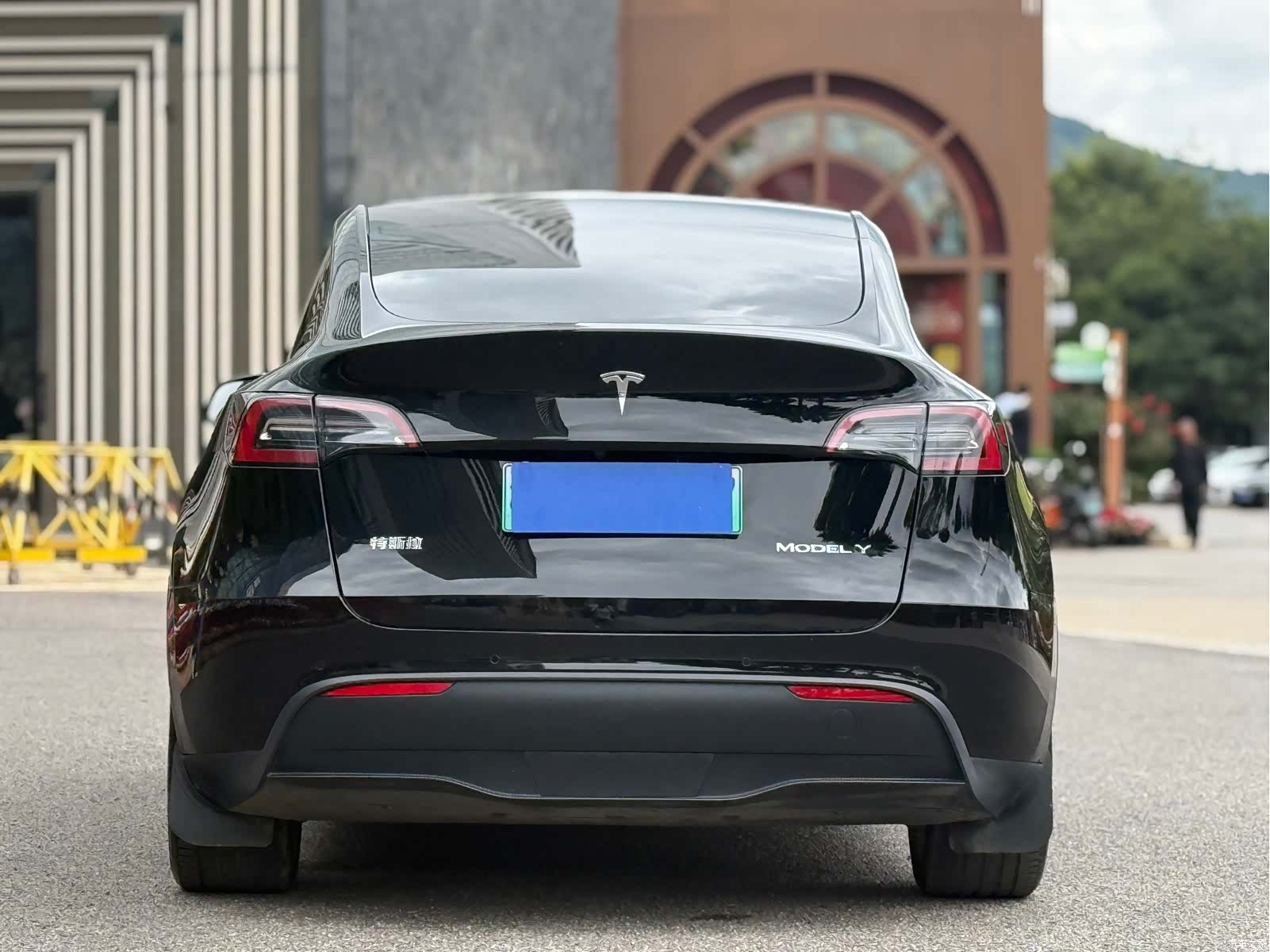 Tesla Model Y, 2021 7
