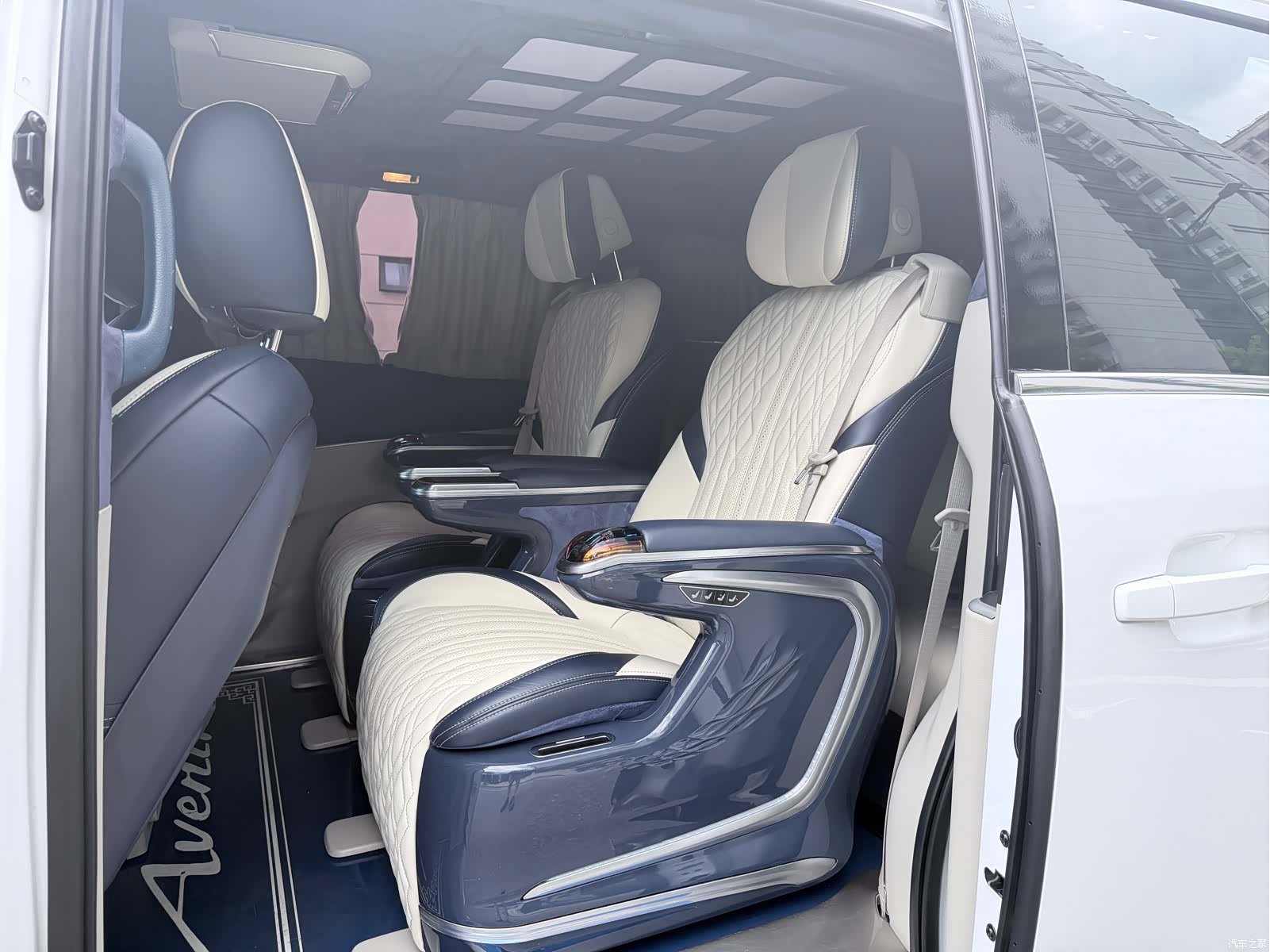 Buick GL8, 2020 7