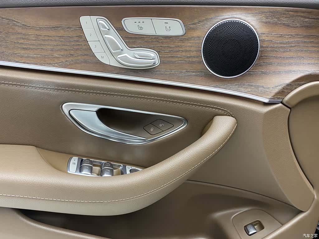 Mercedes-Benz E-Class, 2023 24