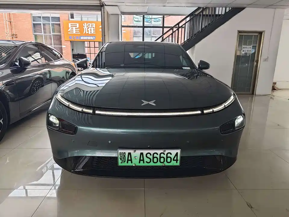 XPENG P7