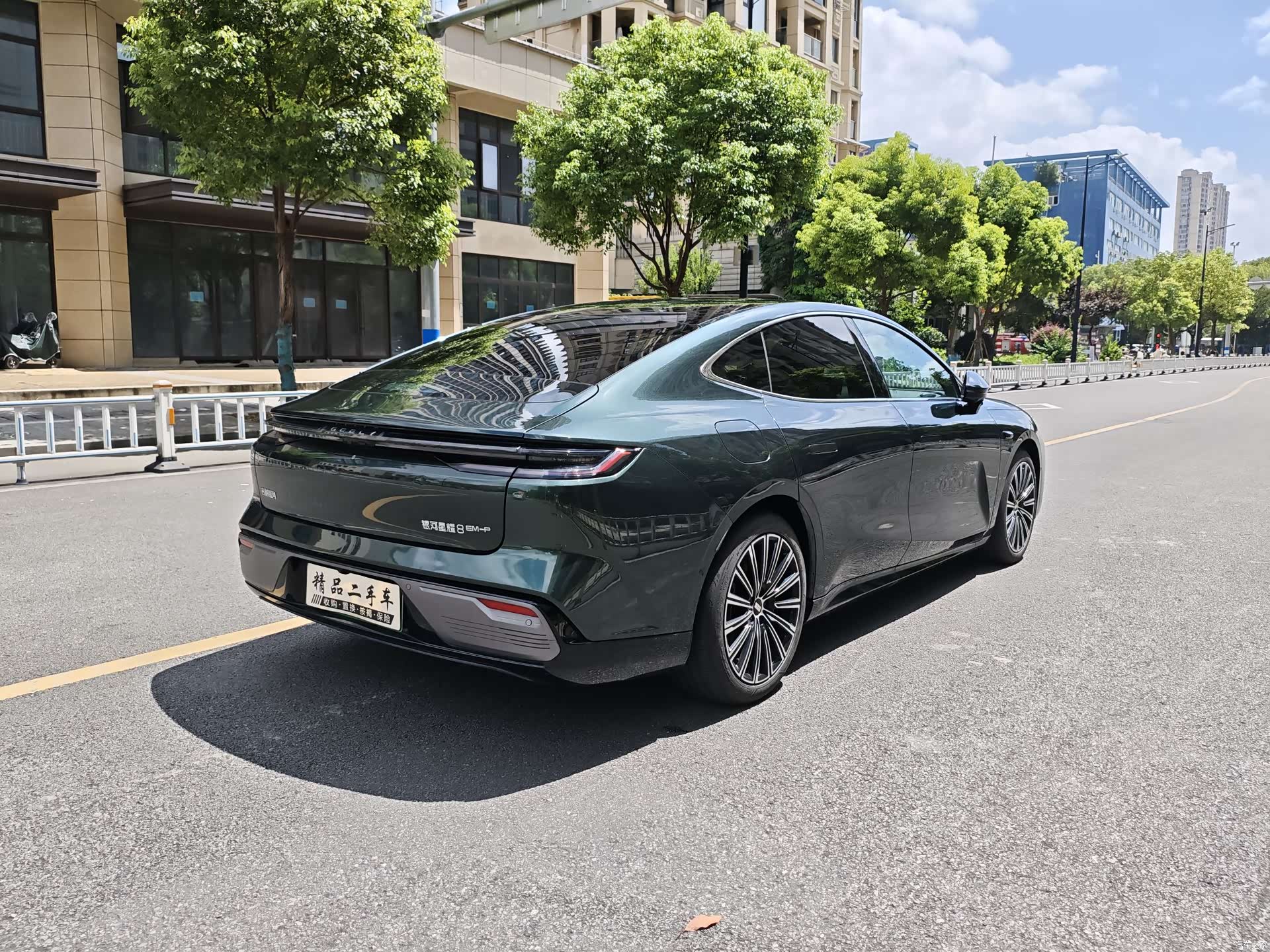 Geely 8, 2025 все фото