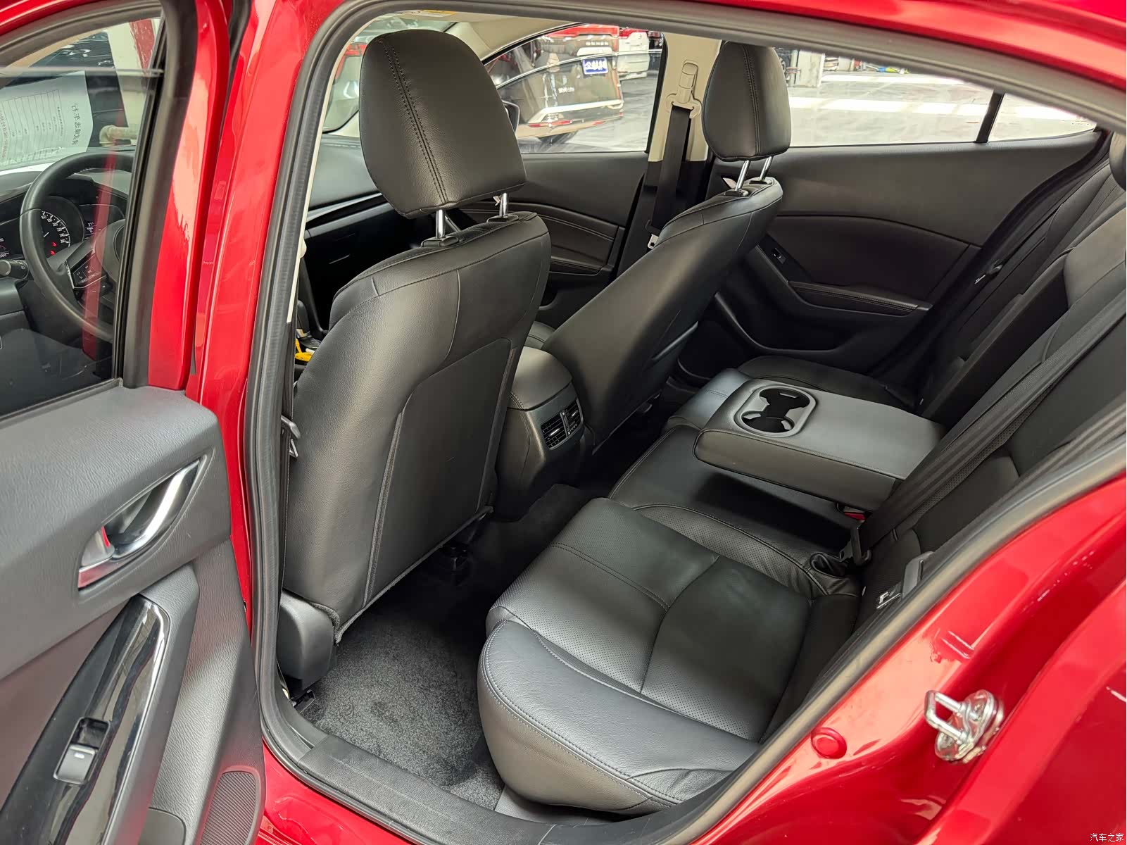Mazda Mazda3, 2017 11