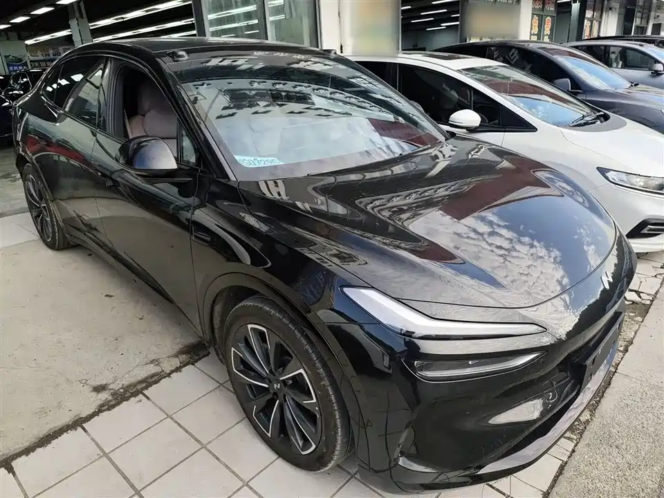 NIO L60