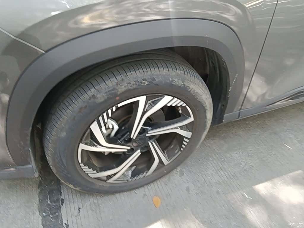 Geely Boyue, 2024 23