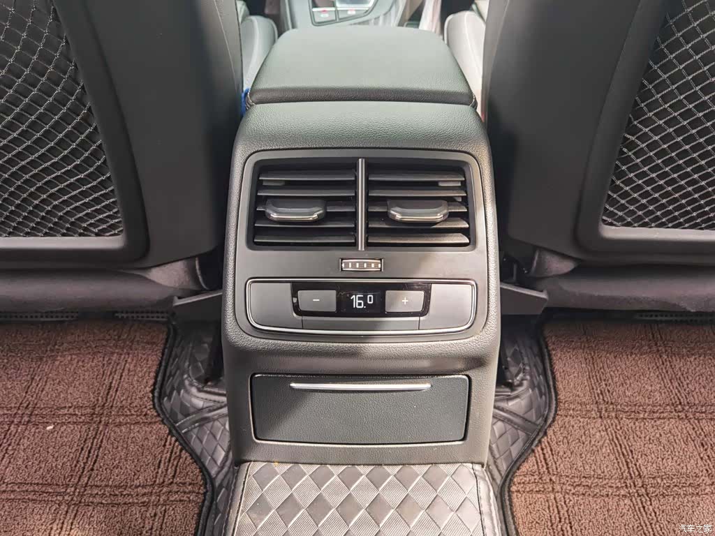 Audi A4L, 2021 25