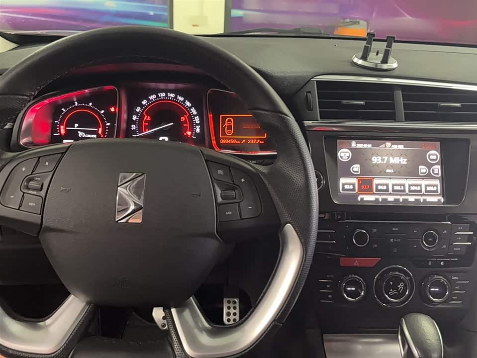 DS 6 DS 6