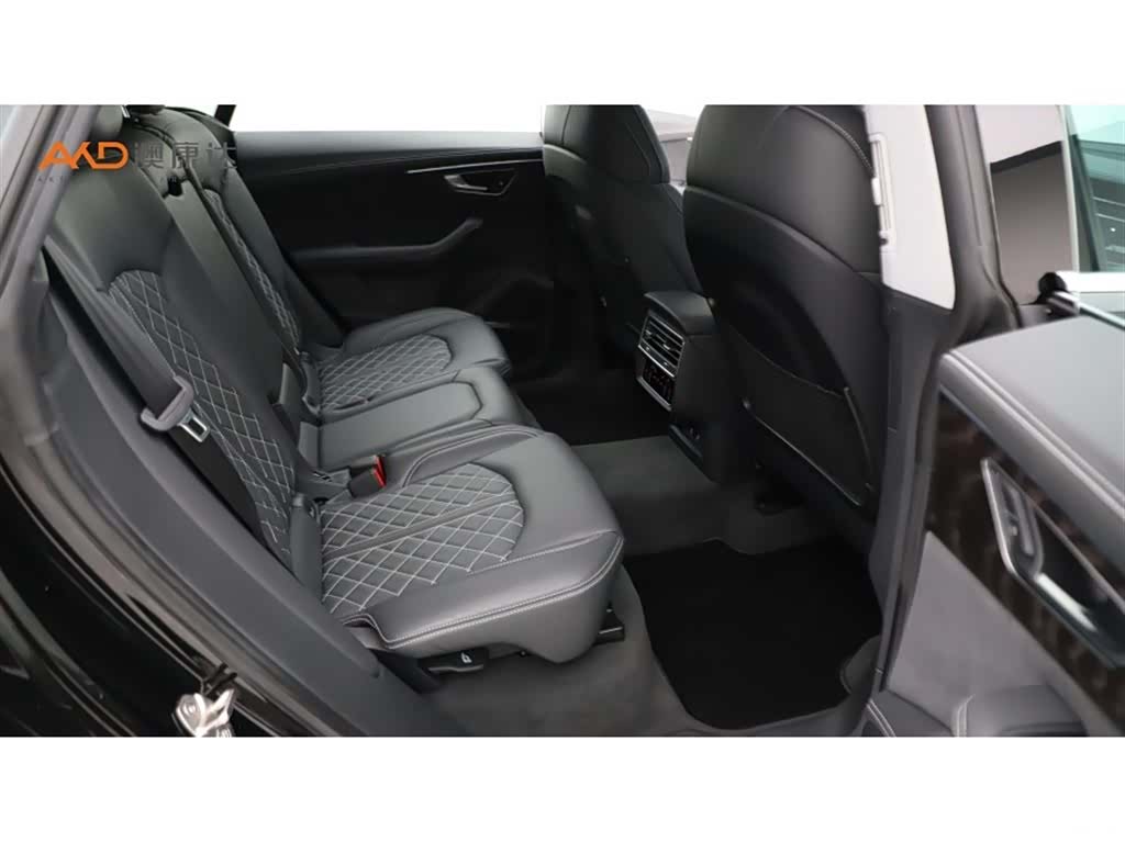 Audi Q8, 2023 8