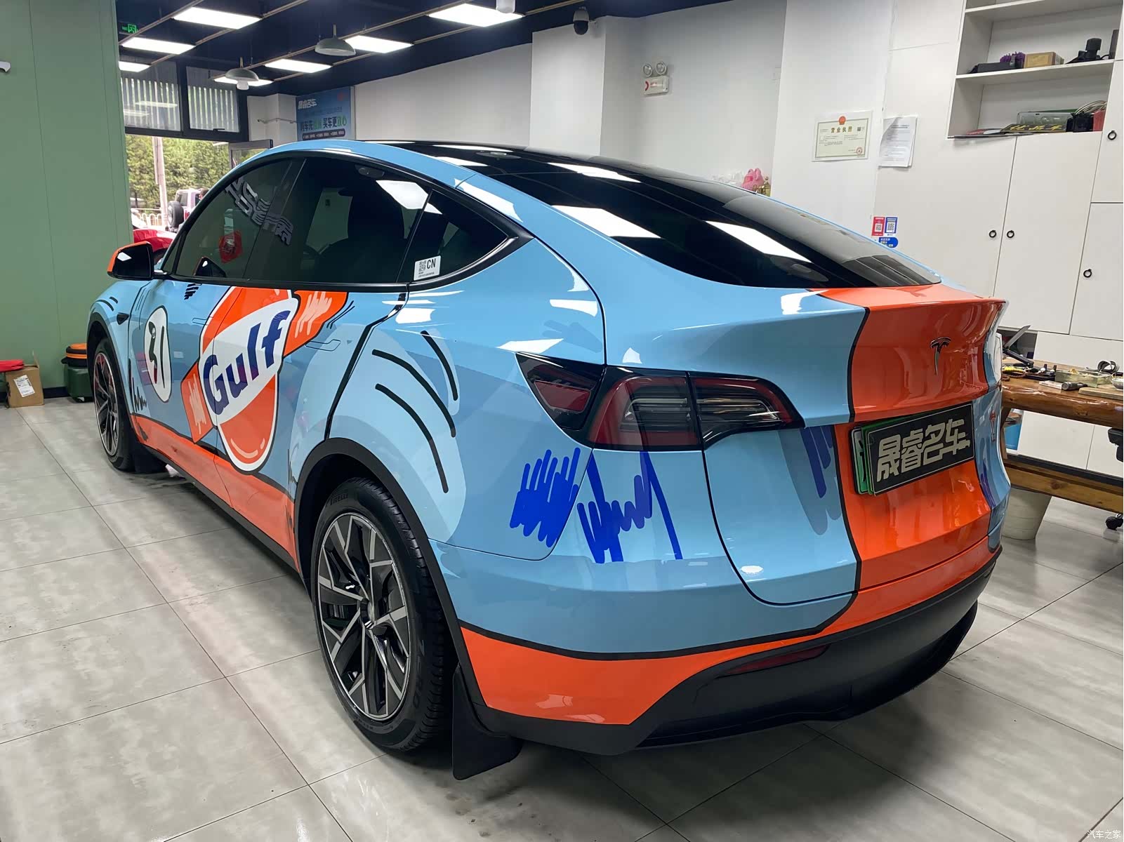 Tesla Model Y, 2021 все фото