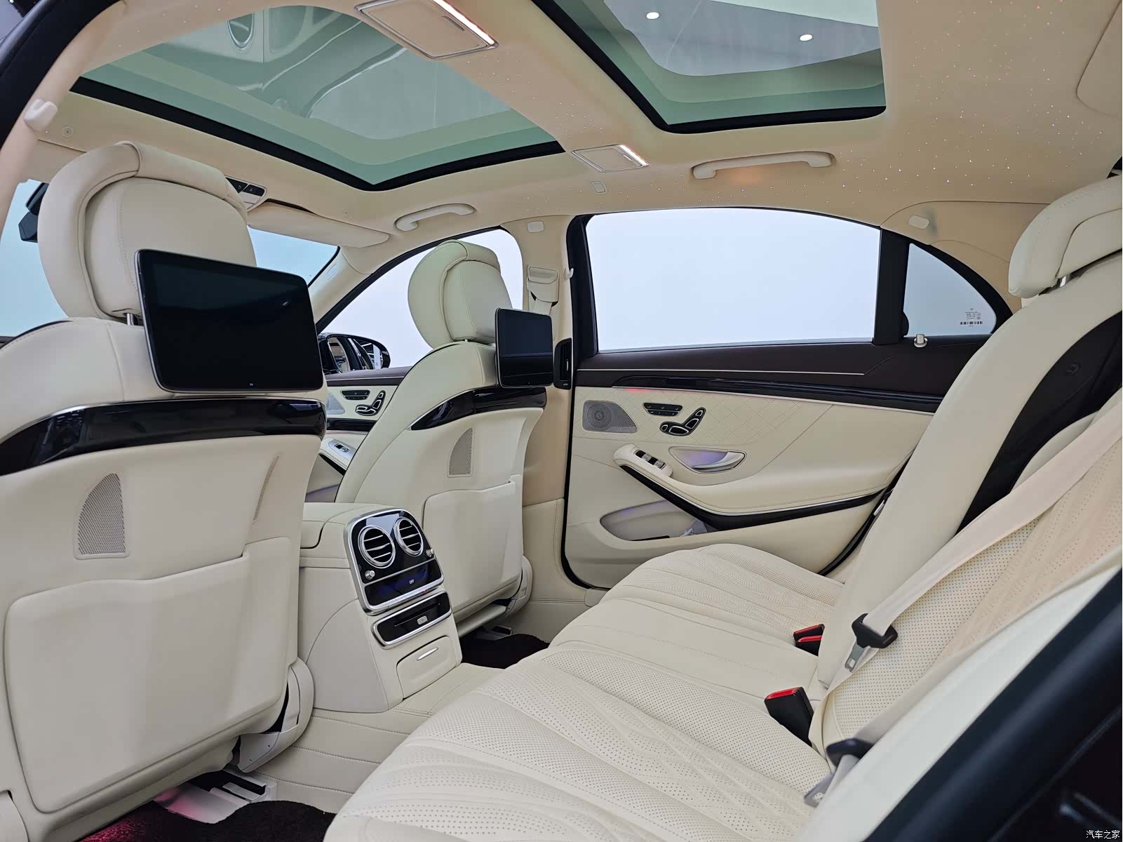 Mercedes-Benz S-Class, 2019 22