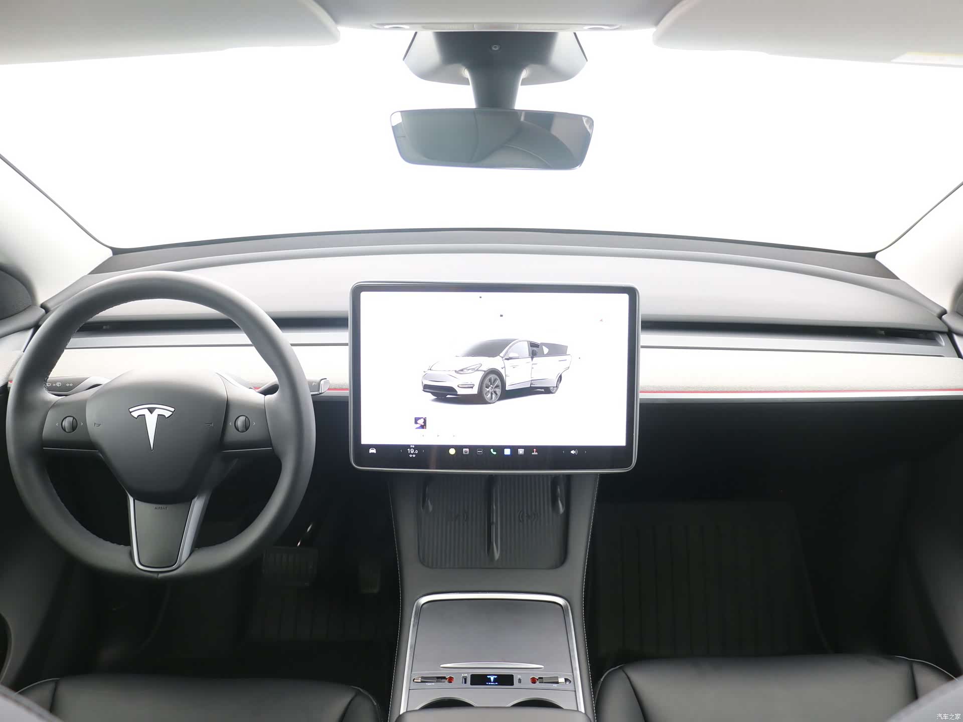 Tesla Model Y, 2024 4
