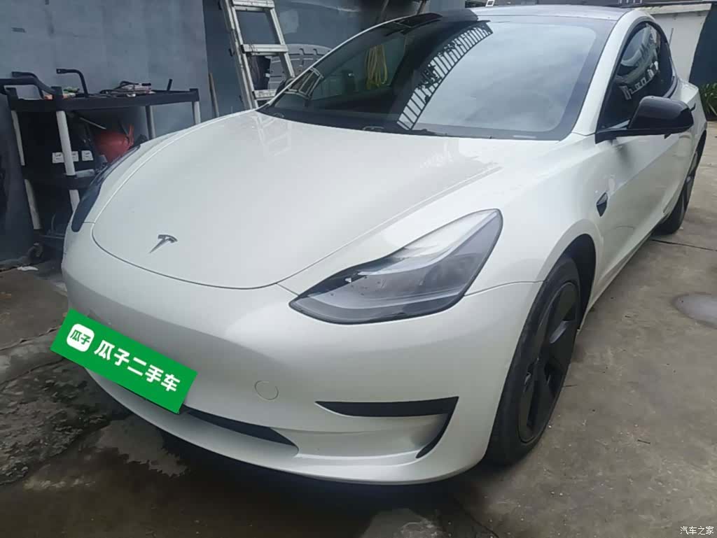 Tesla Model 3, 2023 1