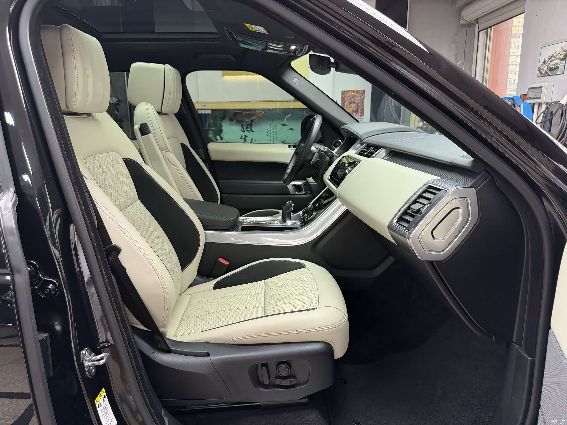 Land Rover Range Rover, 2019 18