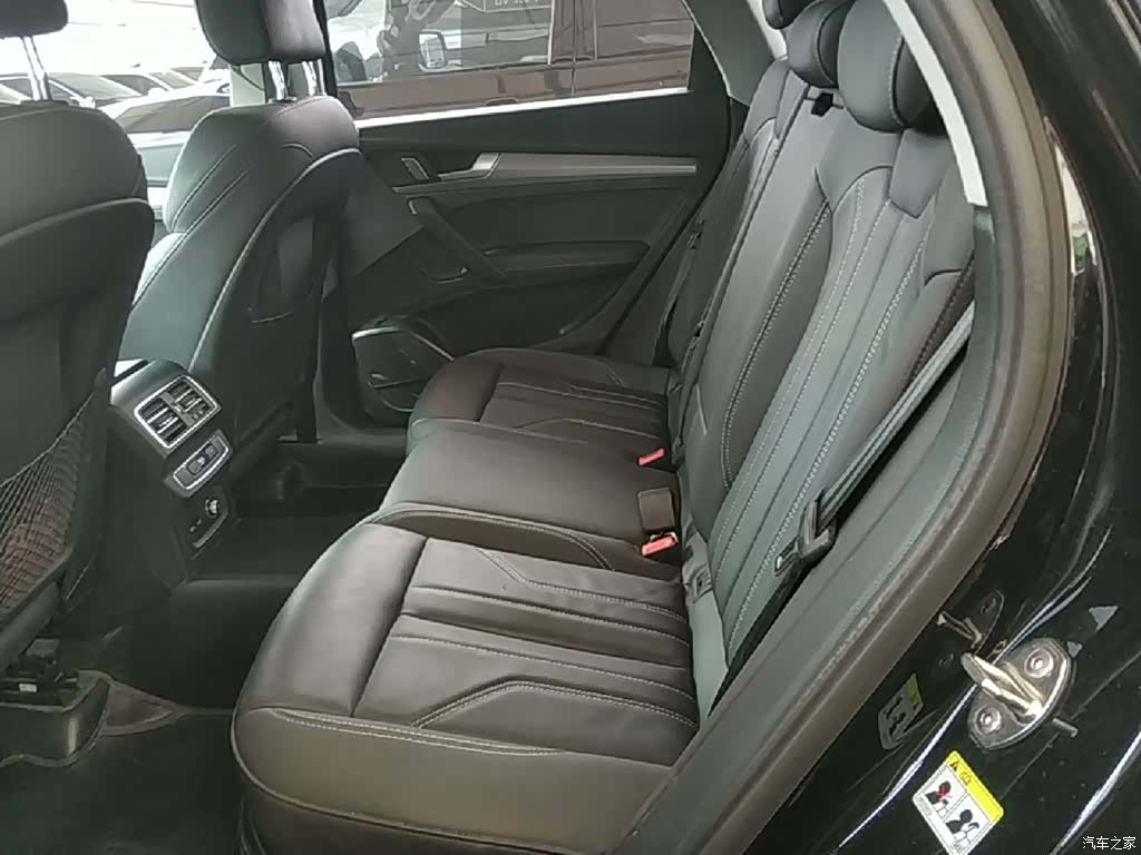 Audi Q5L, 2024 13