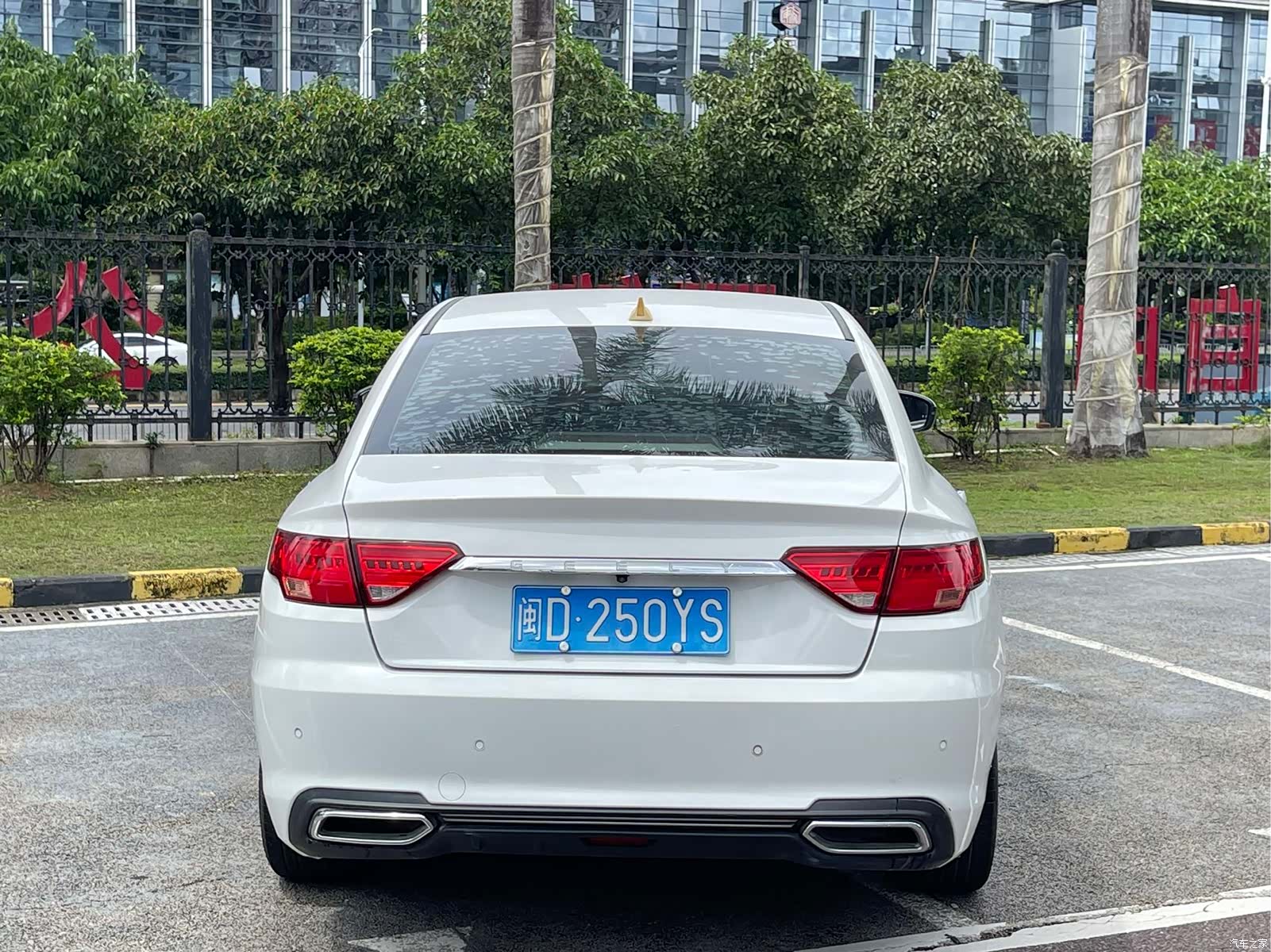 Geely Emgrand, 2019 10