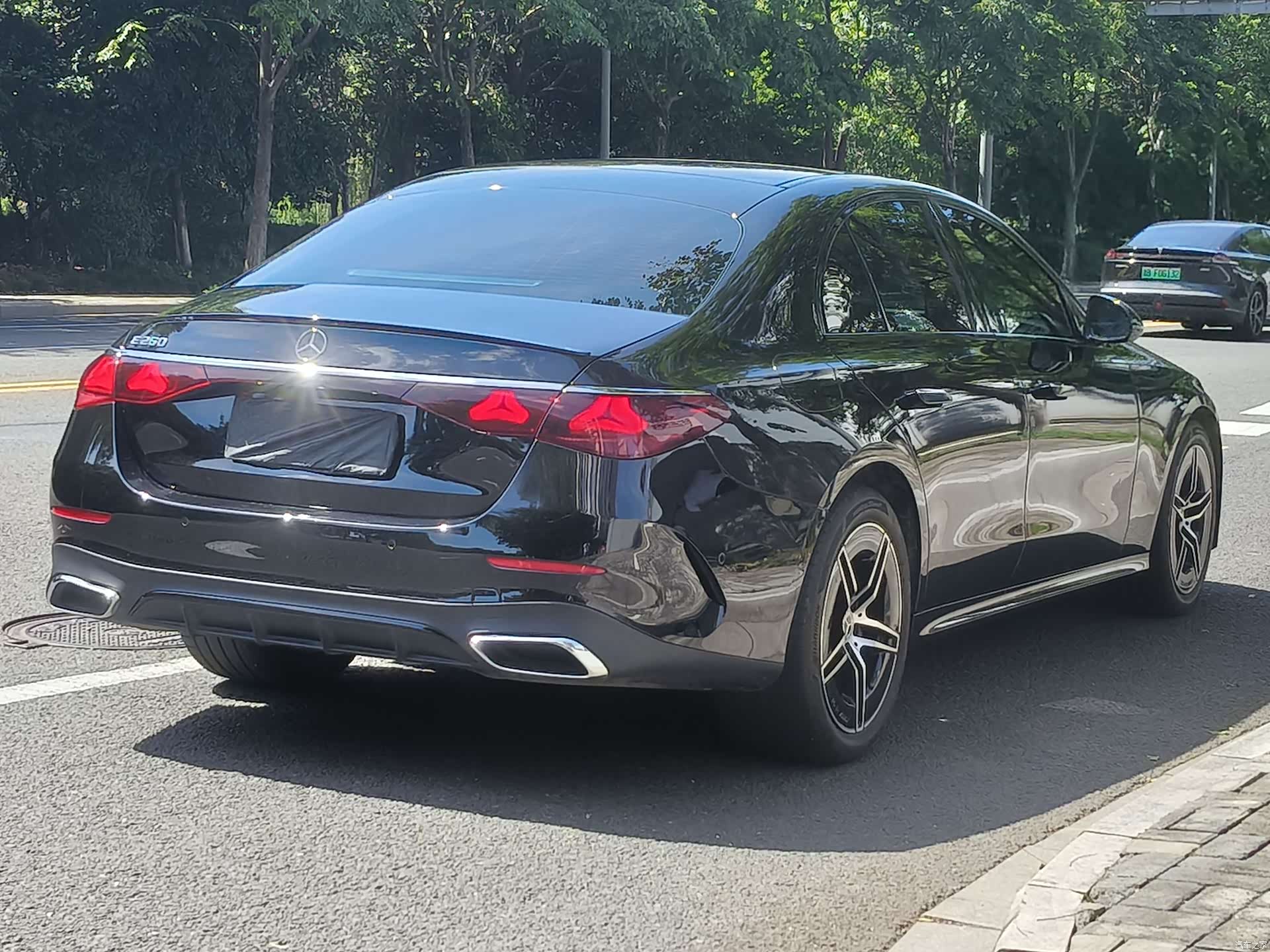Mercedes-Benz E-Class, 2025 15