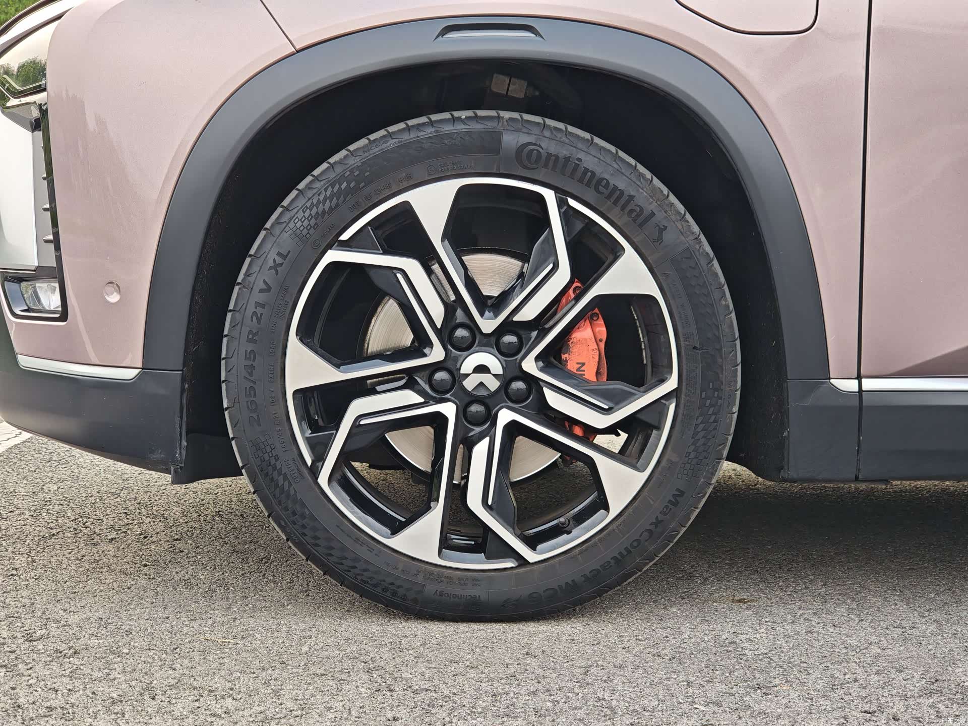 NIO ES8, 2022 14