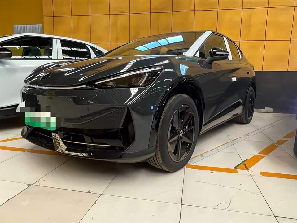 Volkswagen With the crowd 06