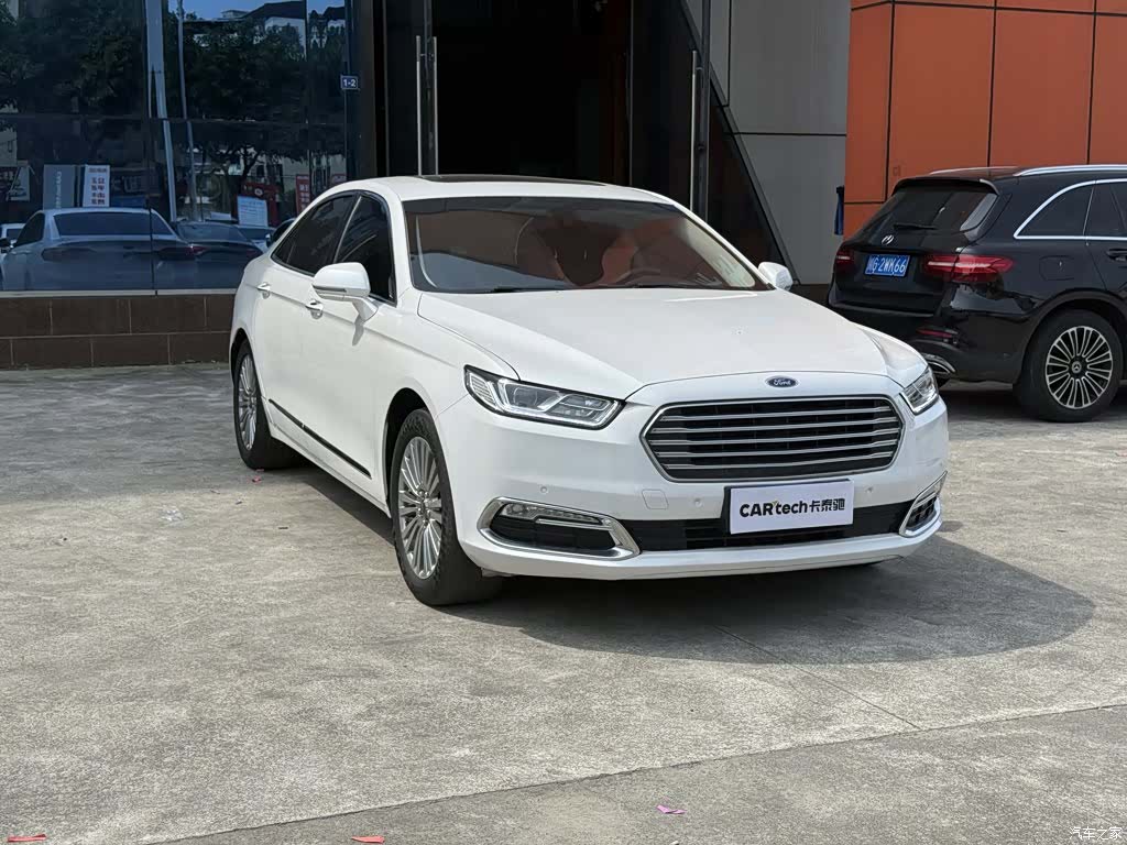Ford Taurus, 2016 10