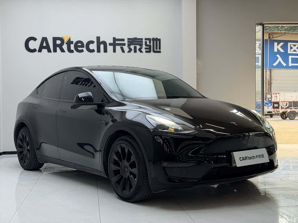 Tesla Model Y, 2021 2