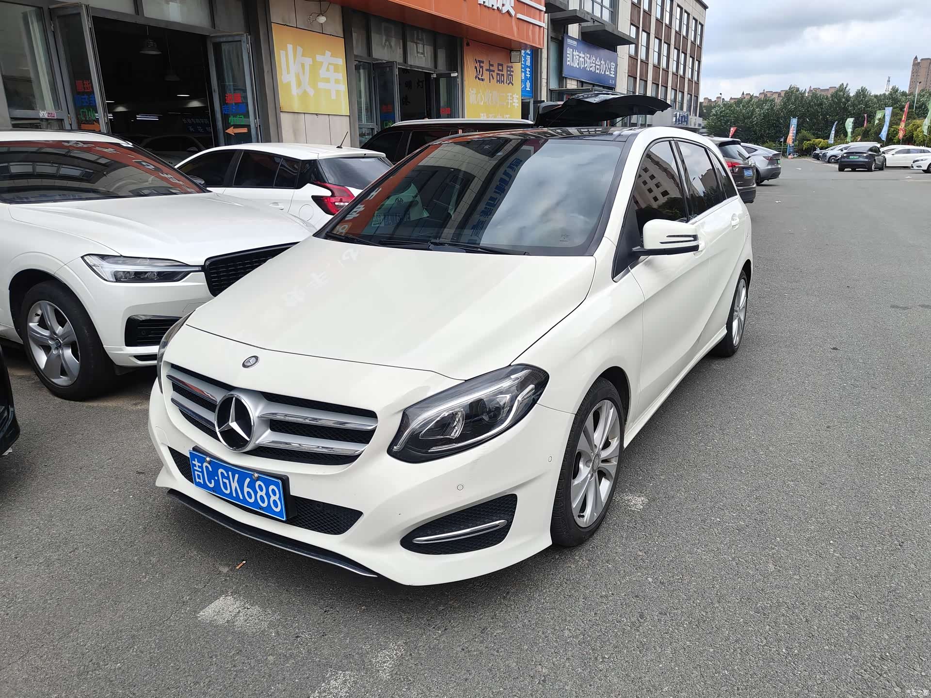 Mercedes-Benz B-Class, 2016 1