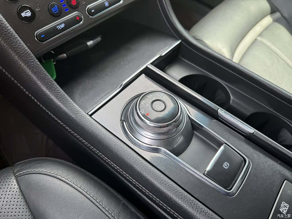 Ford Taurus, 2016 2