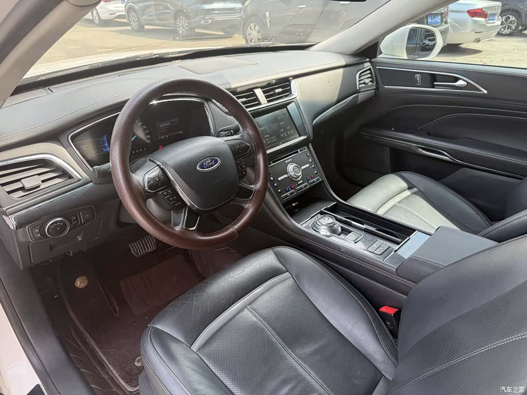 Ford Taurus, 2016 9