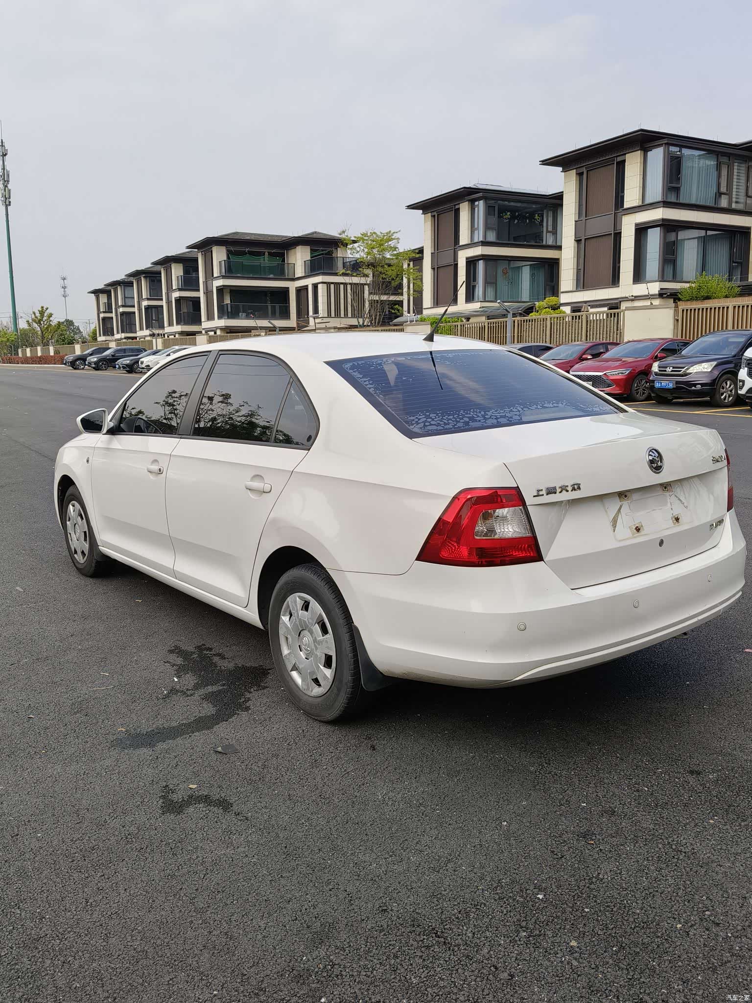 Skoda Rapid, 2015 11