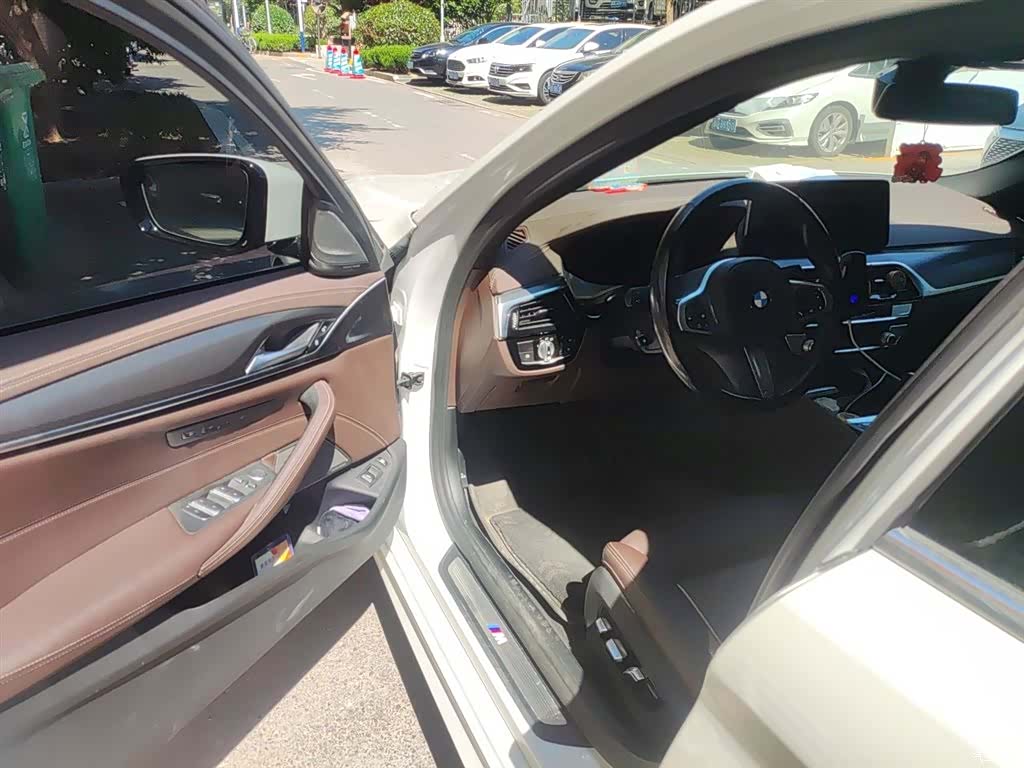 BMW 5 Series, 2021 17