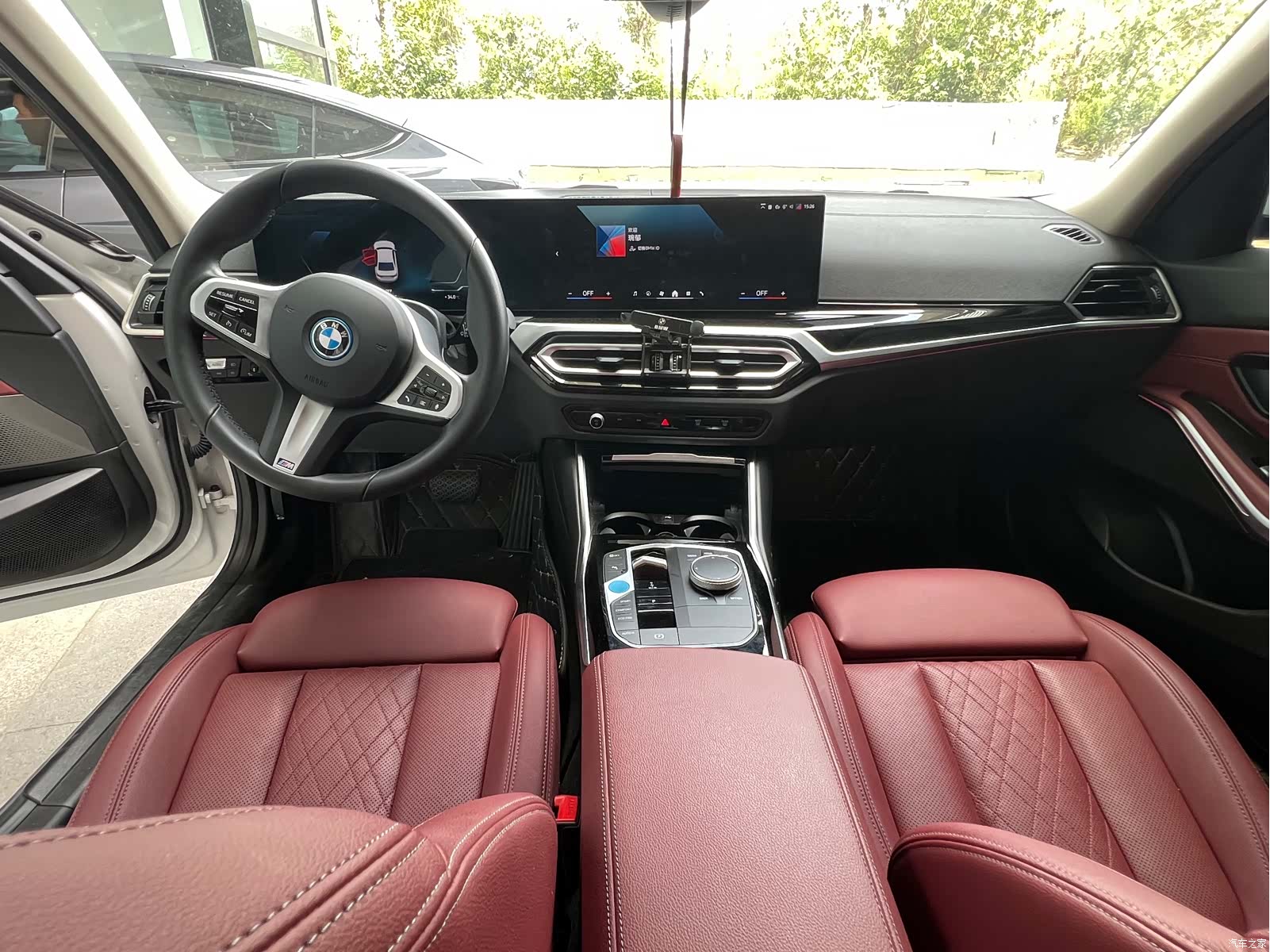 BMW i3, 2024 14
