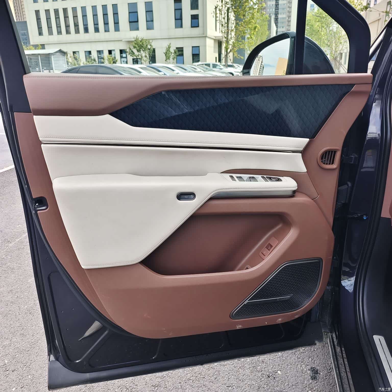 BYD Xia, 2025 16