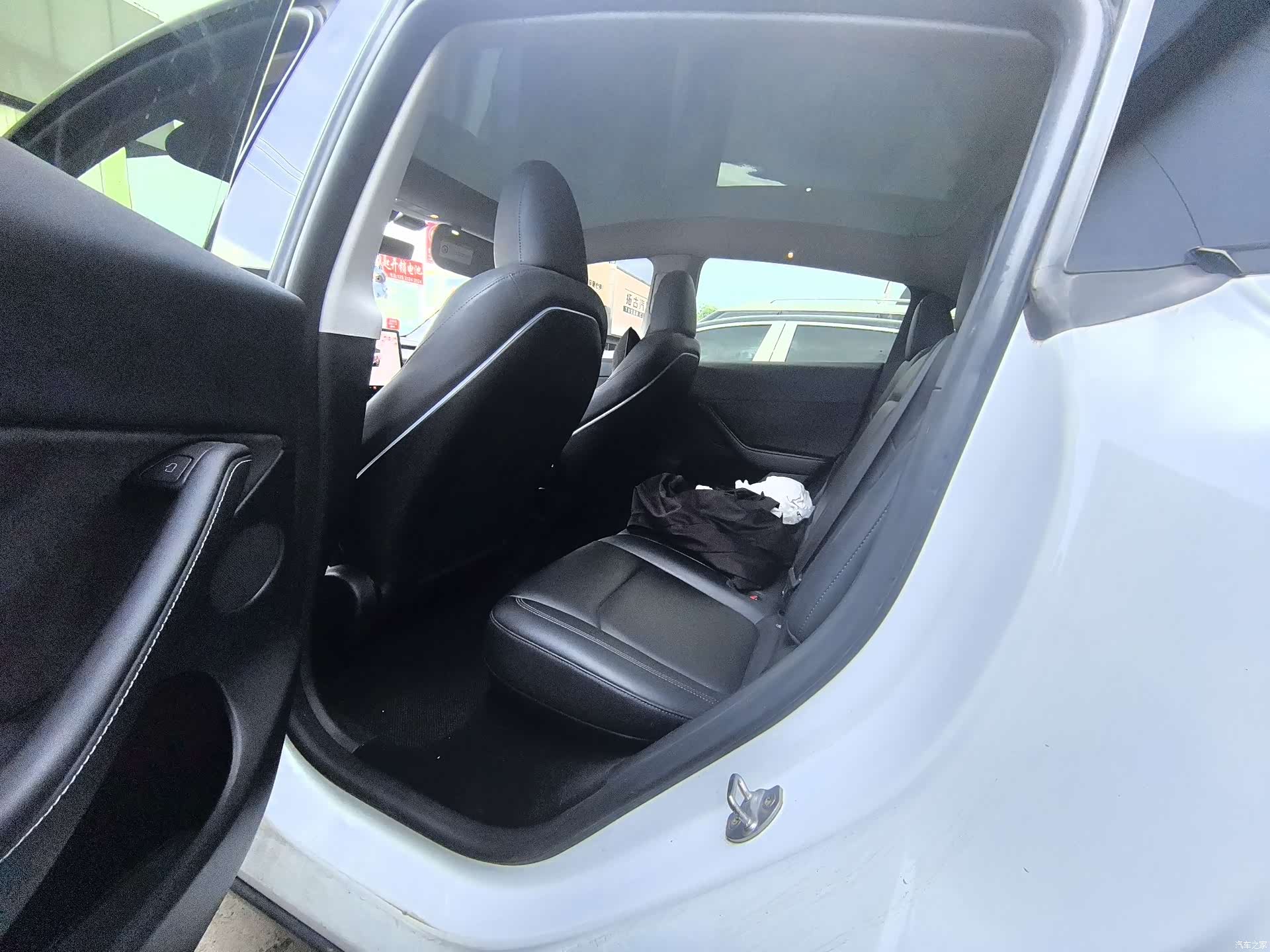 Tesla Model Y, 2023 все фото