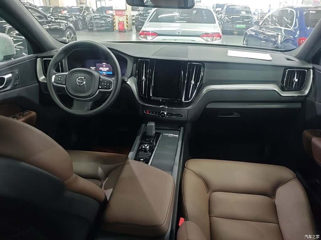 Volvo XC60, 2024 10