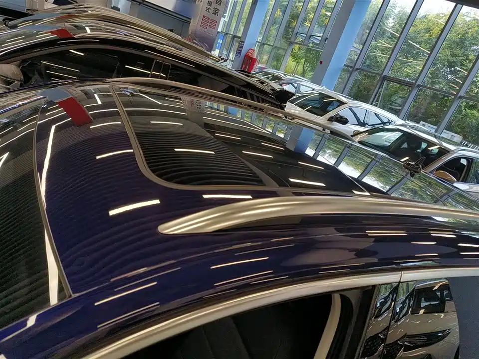 Volkswagen T-ROC exploring Songs