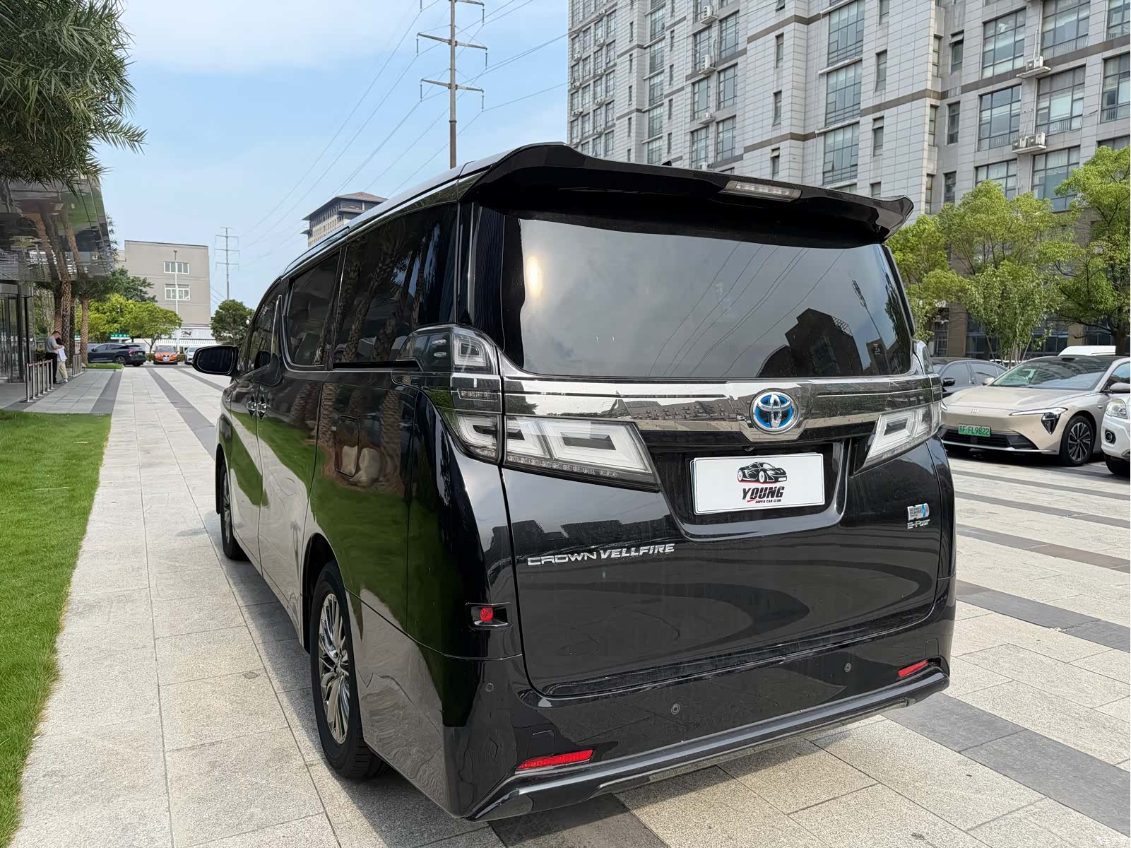 Toyota Vellfire, 2022 7