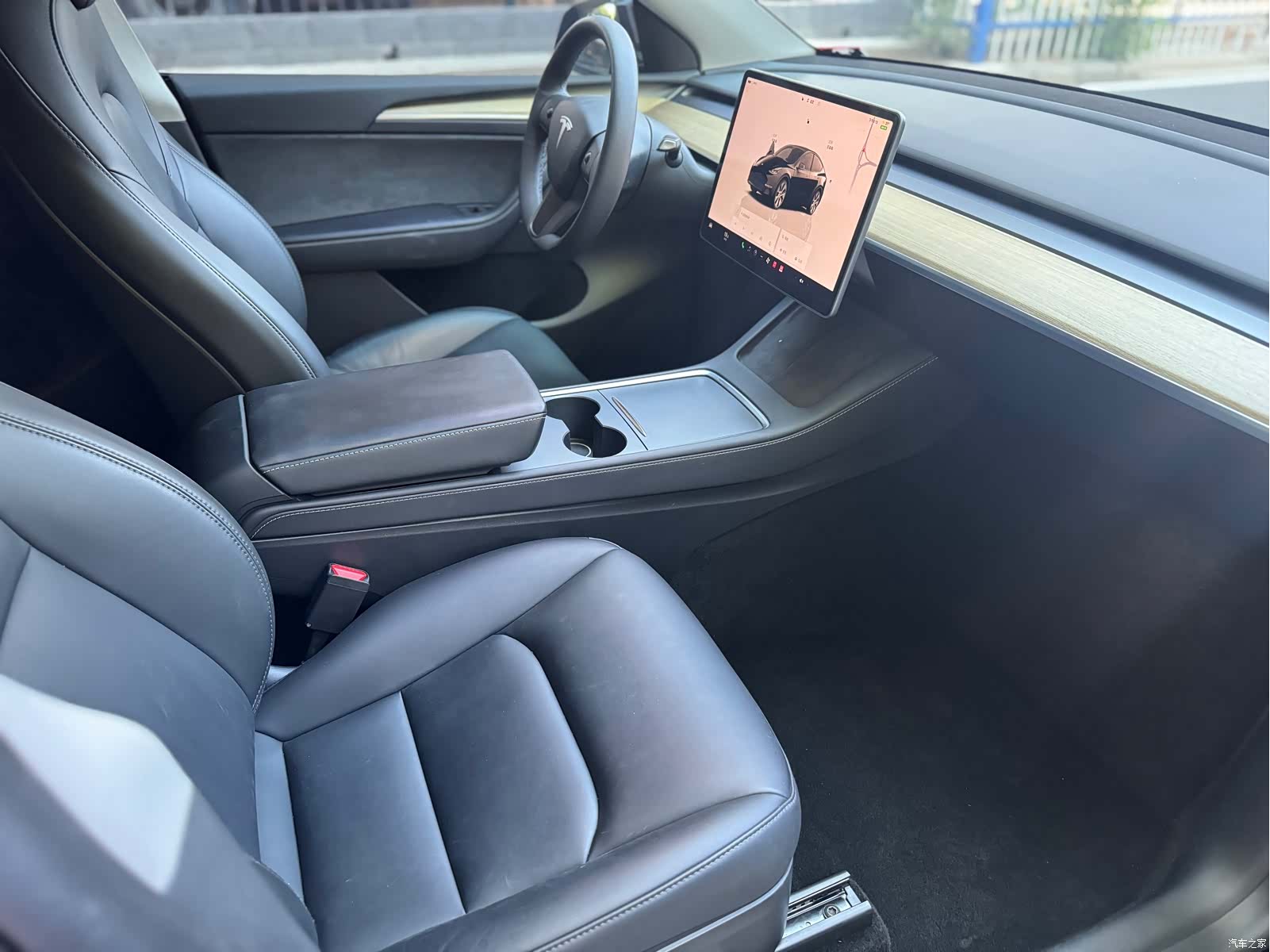 Tesla Model Y, 2023 9