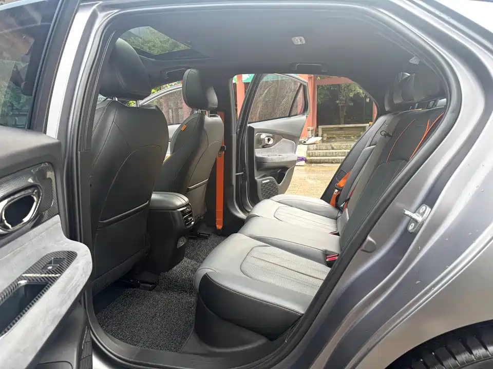 Trumpchi Shadow Leopard